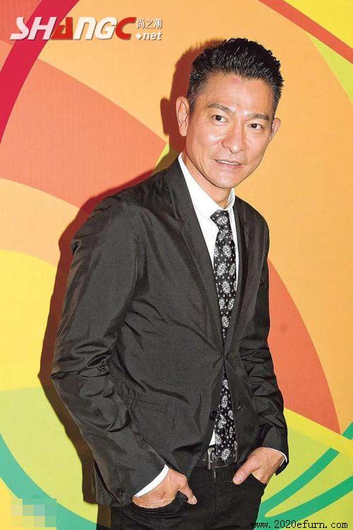 刘德华在家开派对贺55岁生日7年后香港将再开演唱会