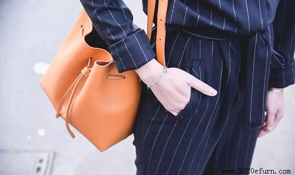 ���ʱ��Ůװ