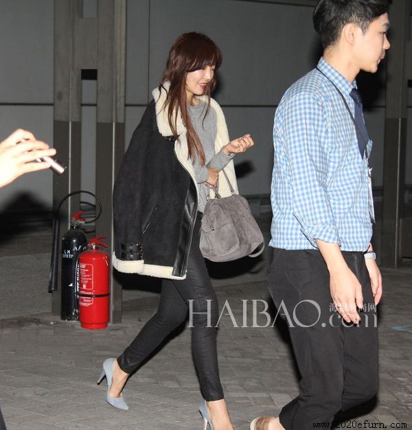 ��۽�����Ů